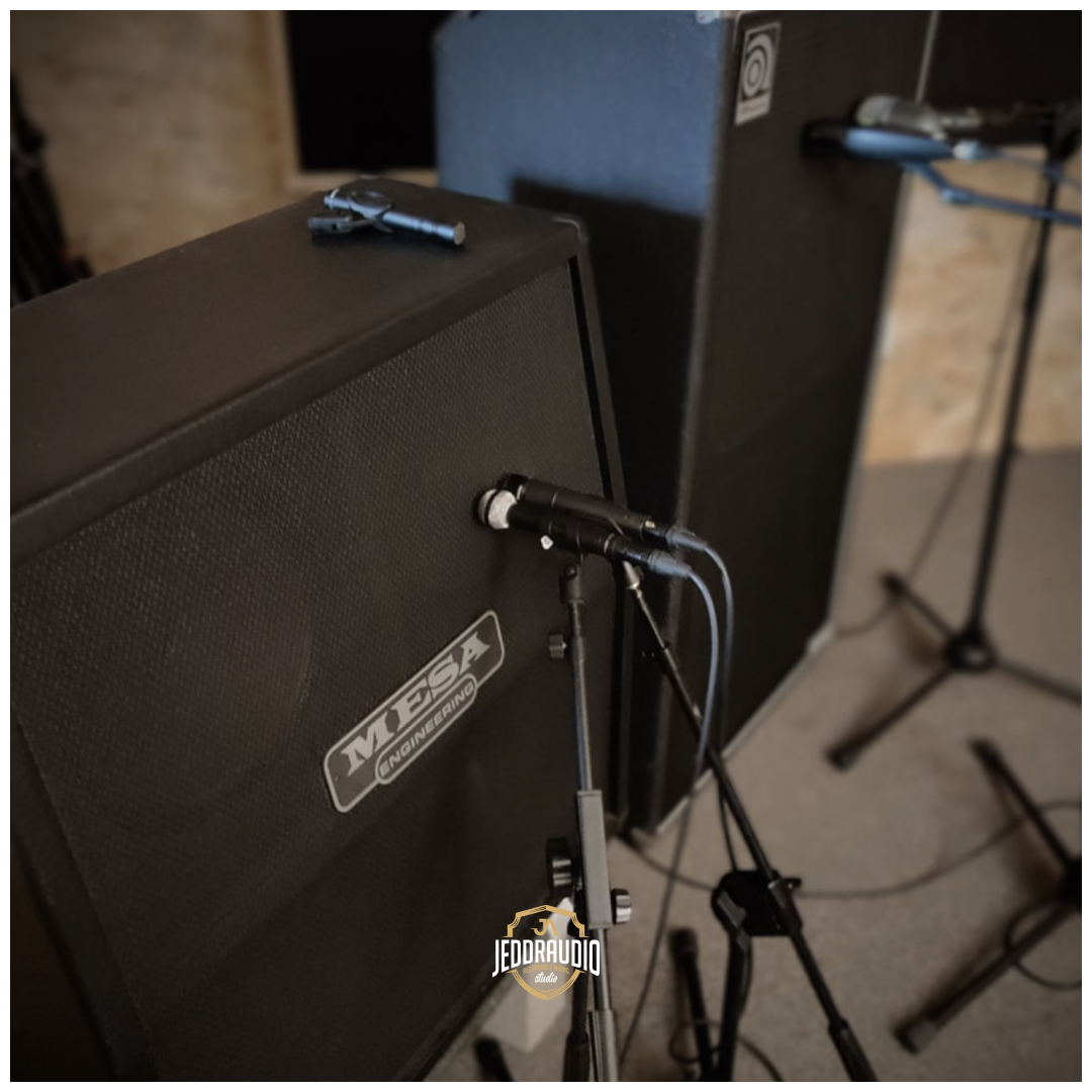 Guitar amplifiers being recorded